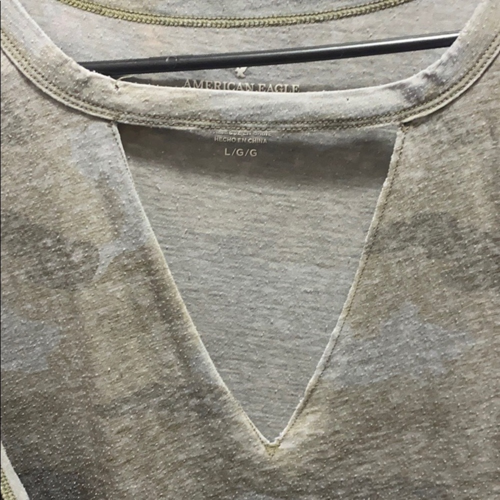 Sleeveless American Eagle shirt